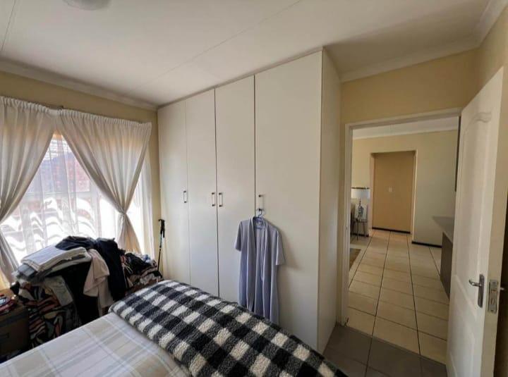 To Let 2 Bedroom Property for Rent in Roodepoort Gauteng