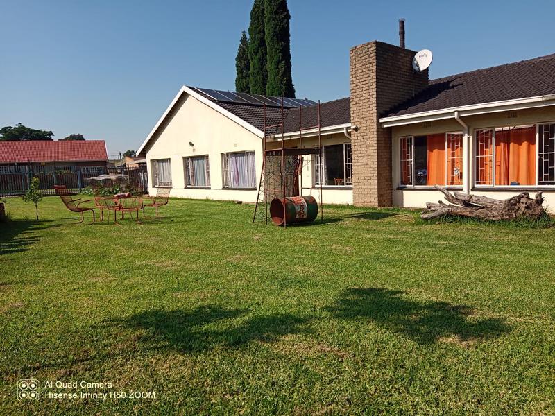 To Let 4 Bedroom Property for Rent in Dalpark Proper Gauteng