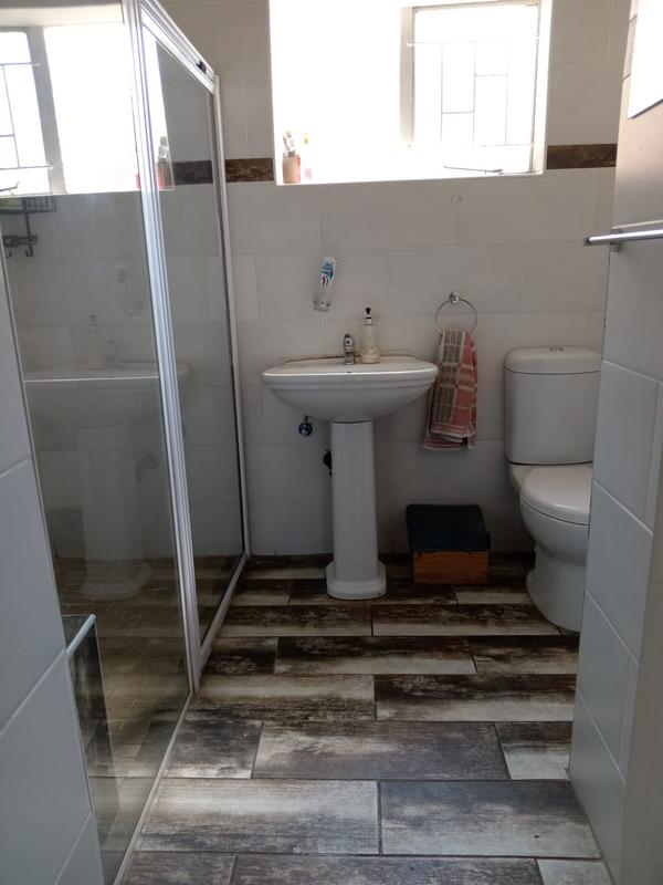 To Let 4 Bedroom Property for Rent in Dalpark Proper Gauteng