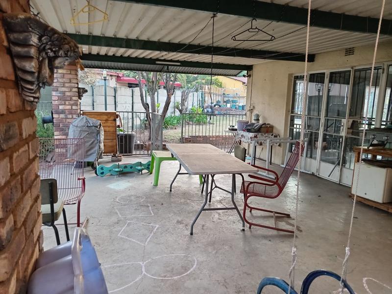 To Let 4 Bedroom Property for Rent in Dalpark Proper Gauteng