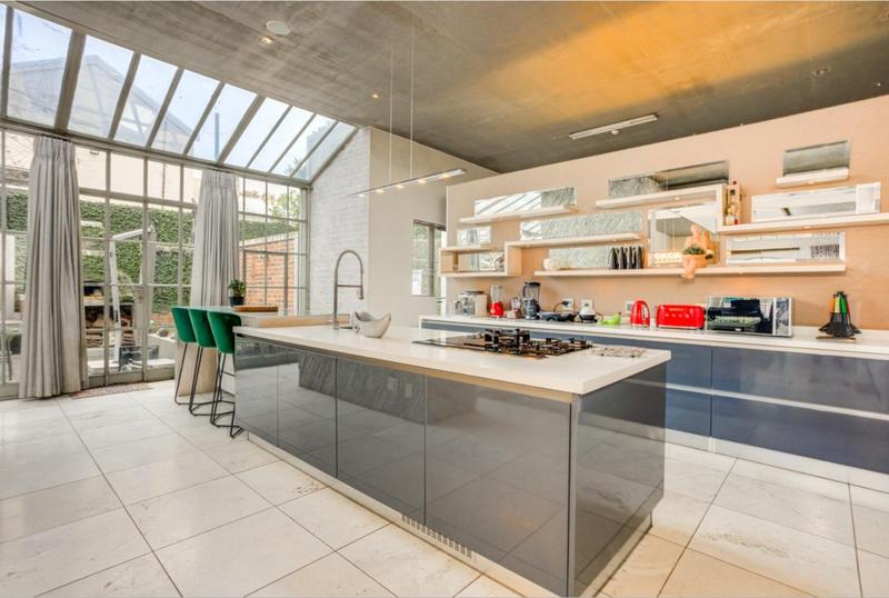 To Let 4 Bedroom Property for Rent in Bryanston Gauteng