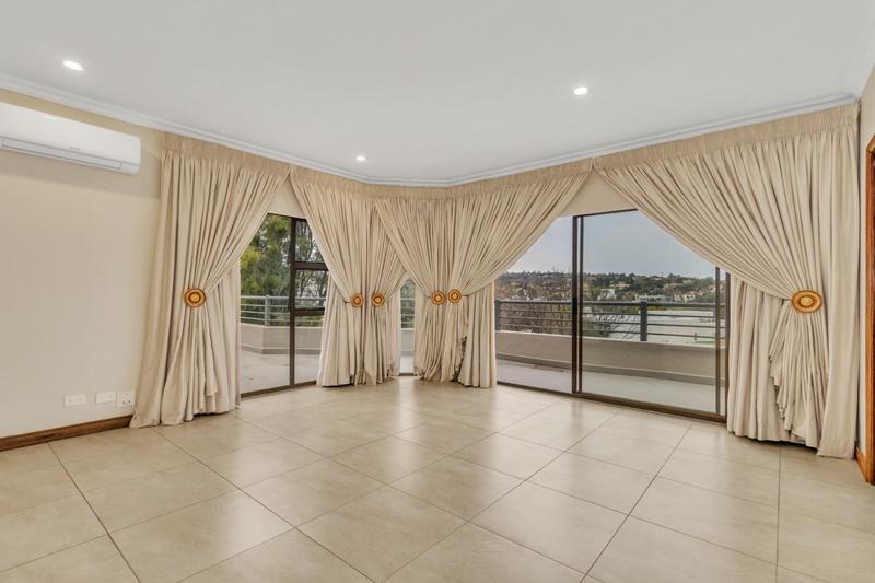 4 Bedroom Property for Sale in Dainfern Golf Estate Gauteng