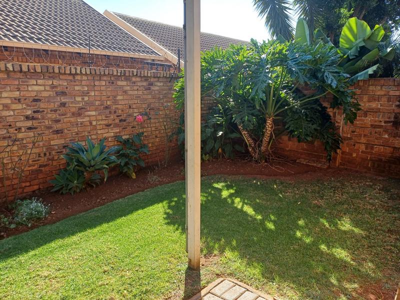 To Let 2 Bedroom Property for Rent in Rooihuiskraal North Gauteng