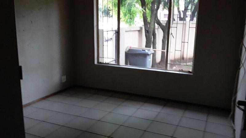2 Bedroom Property for Sale in Amberfield Glen Gauteng