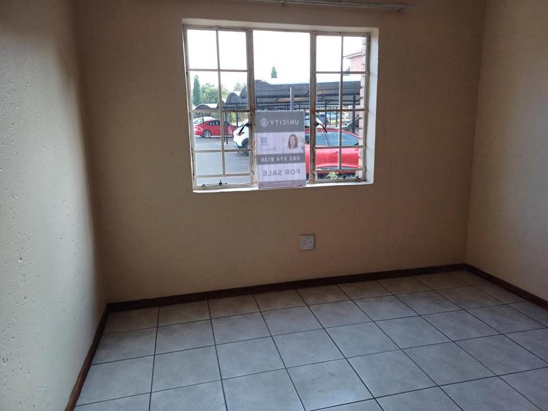 2 Bedroom Property for Sale in Amberfield Glen Gauteng