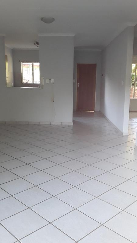 2 Bedroom Property for Sale in Amberfield Glen Gauteng