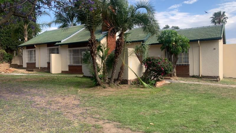 To Let 4 Bedroom Property for Rent in Birch Acres Gauteng