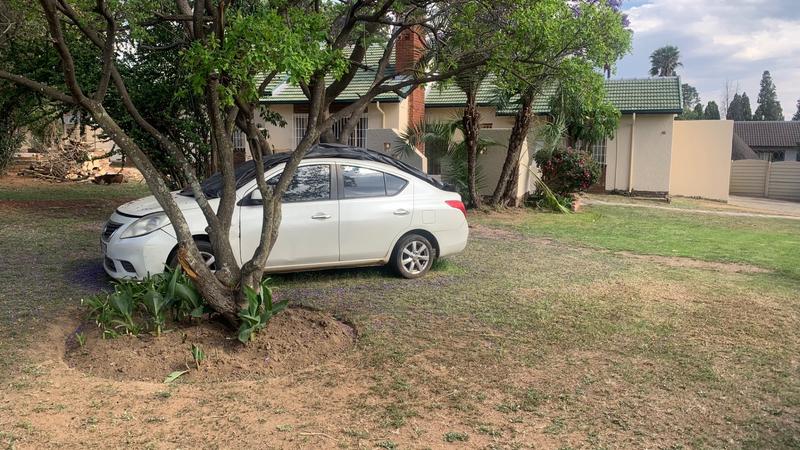 To Let 4 Bedroom Property for Rent in Birch Acres Gauteng