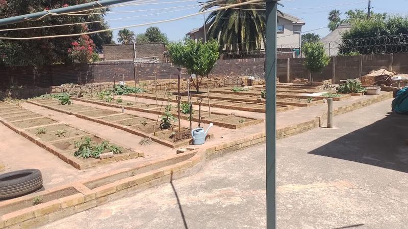 4 Bedroom Property for Sale in Homelake Gauteng