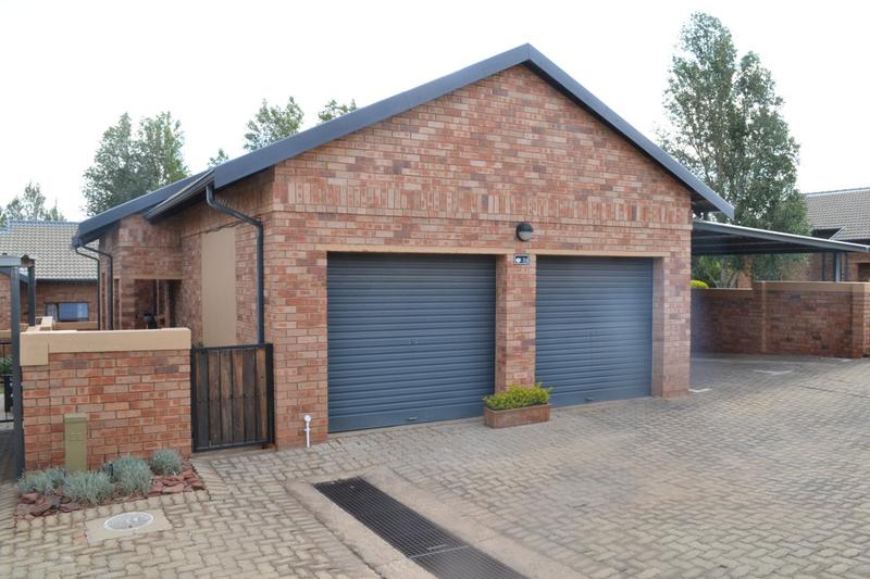 2 Bedroom Property for Sale in Sugar Bush Estate Gauteng