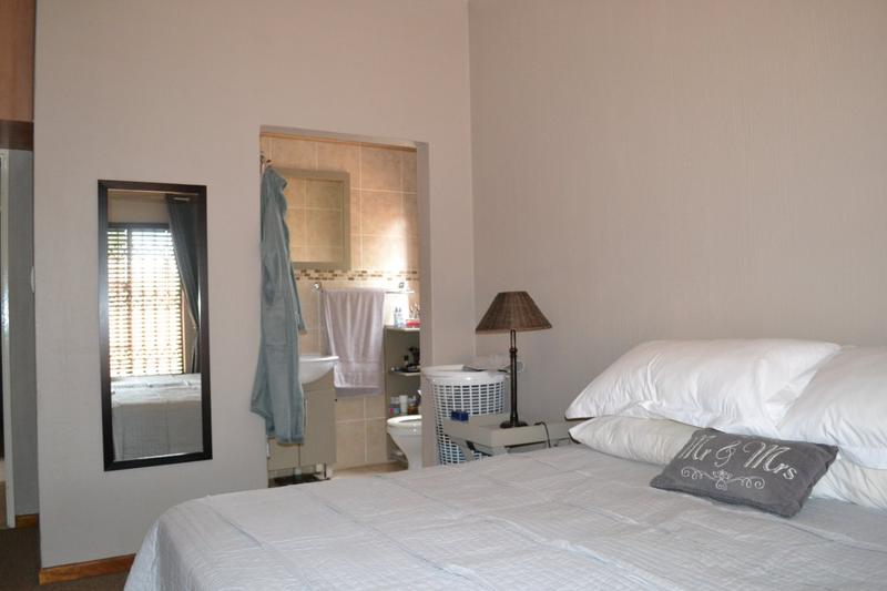 2 Bedroom Property for Sale in Sugar Bush Estate Gauteng