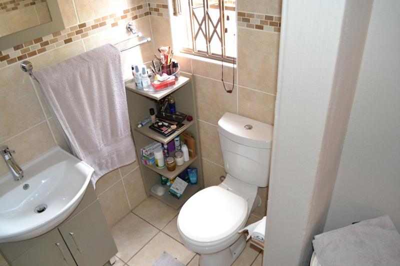 2 Bedroom Property for Sale in Sugar Bush Estate Gauteng