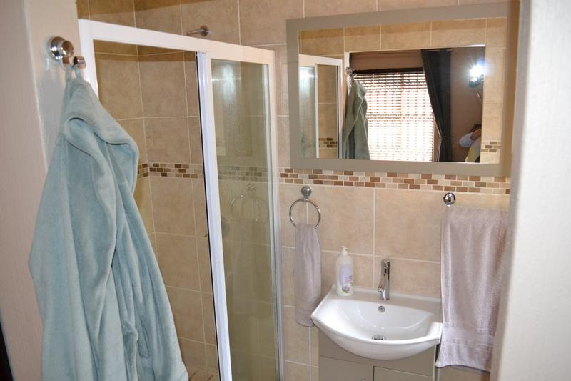 2 Bedroom Property for Sale in Sugar Bush Estate Gauteng