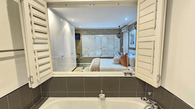 To Let 2 Bedroom Property for Rent in Sandhurst Gauteng