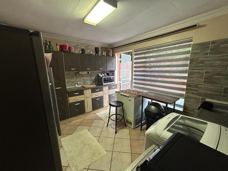 To Let 3 Bedroom Property for Rent in Rooihuiskraal Gauteng