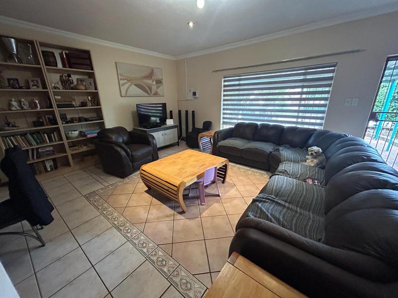 To Let 3 Bedroom Property for Rent in Rooihuiskraal Gauteng