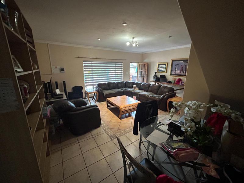 To Let 3 Bedroom Property for Rent in Rooihuiskraal Gauteng