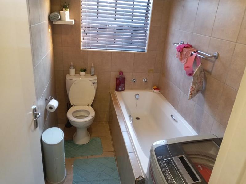 3 Bedroom Property for Sale in Thatchfield Gauteng