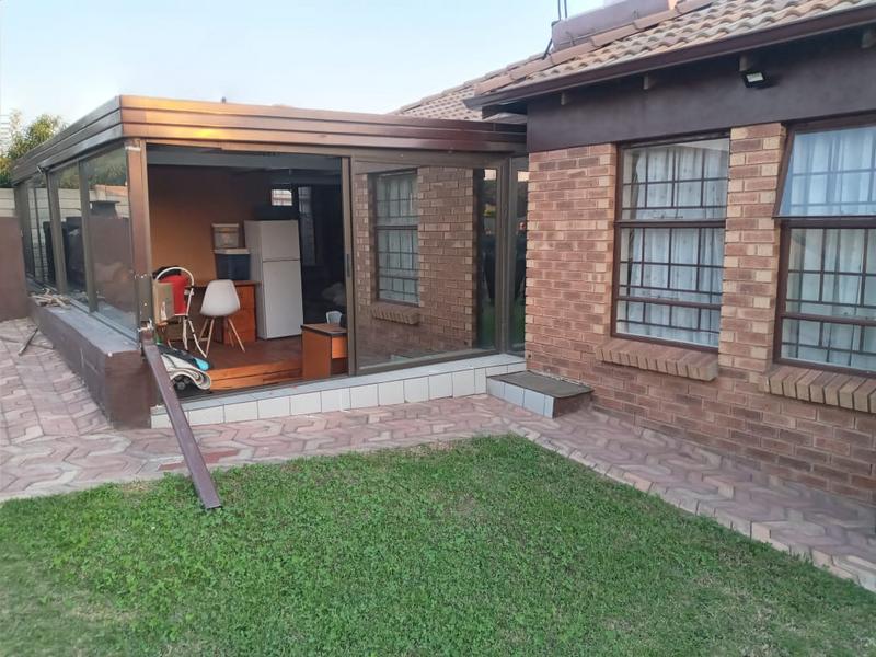 3 Bedroom Property for Sale in Thatchfield Gauteng