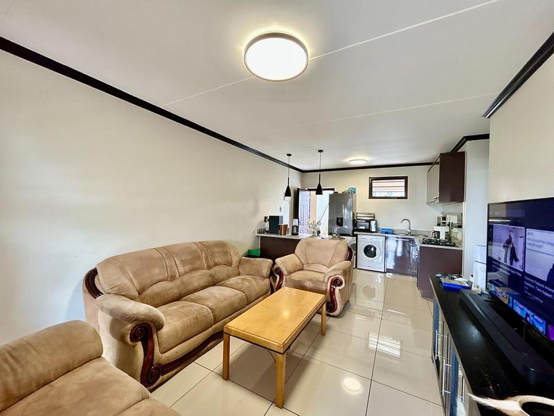 To Let 1 Bedroom Property for Rent in Blue Hills Gauteng