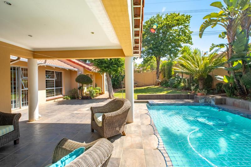 To Let 3 Bedroom Property for Rent in Hurlingham Manor Gauteng