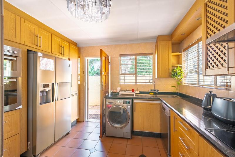 To Let 3 Bedroom Property for Rent in Hurlingham Manor Gauteng