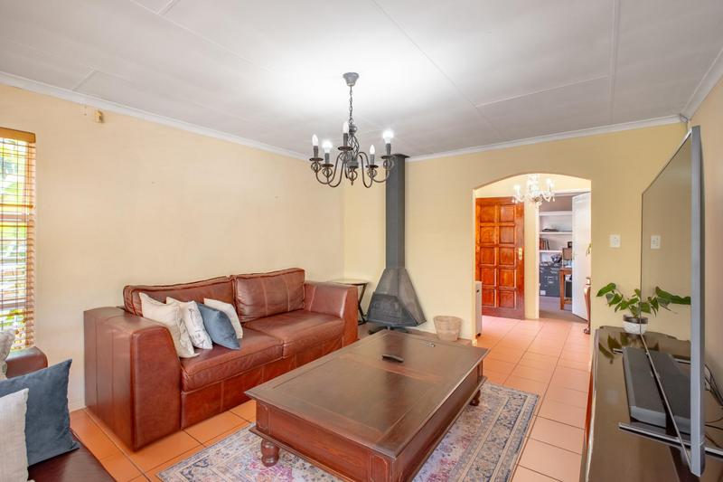 To Let 3 Bedroom Property for Rent in Hurlingham Manor Gauteng
