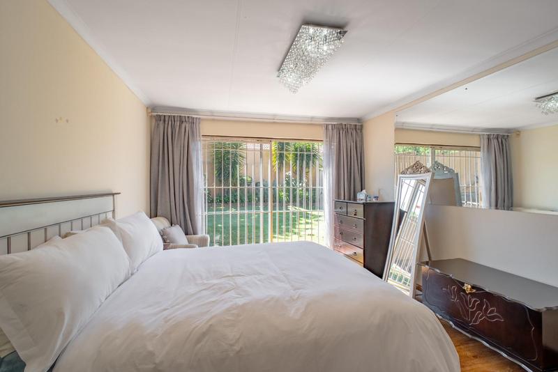 To Let 3 Bedroom Property for Rent in Hurlingham Manor Gauteng