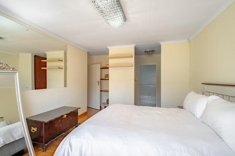 To Let 3 Bedroom Property for Rent in Hurlingham Manor Gauteng