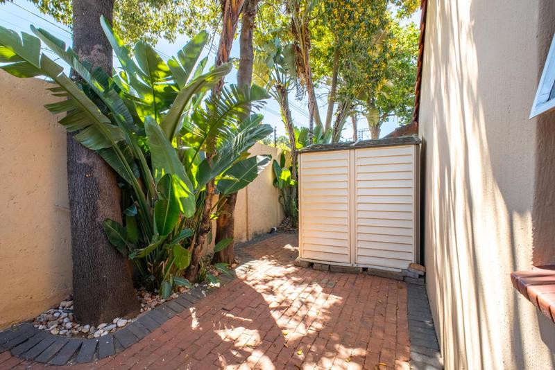 To Let 3 Bedroom Property for Rent in Hurlingham Manor Gauteng