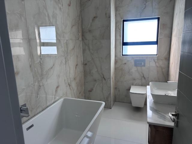 5 Bedroom Property for Sale in Six Fountains Residential Estate Gauteng