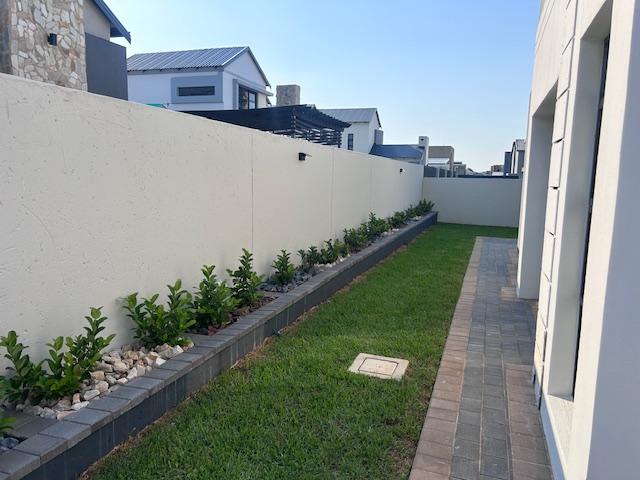 5 Bedroom Property for Sale in Six Fountains Residential Estate Gauteng