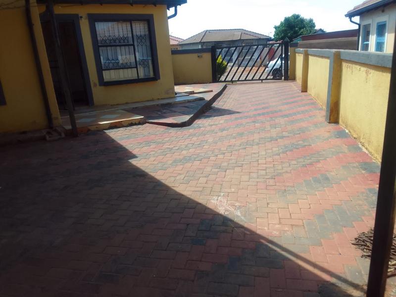 3 Bedroom Property for Sale in The Orchards Gauteng
