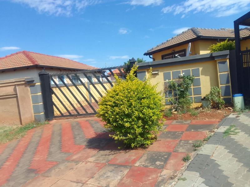 3 Bedroom Property for Sale in The Orchards Gauteng