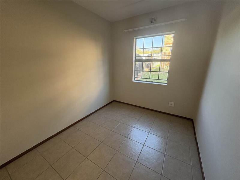 To Let 2 Bedroom Property for Rent in Noordwyk Gauteng