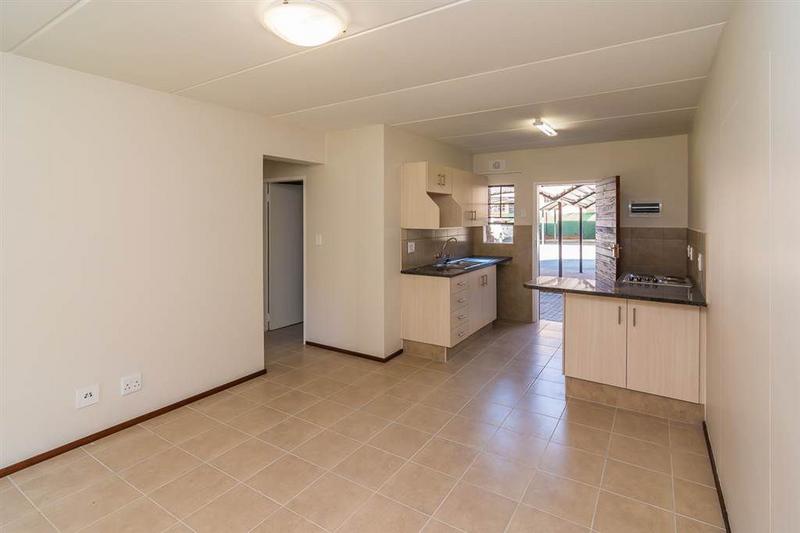 To Let 2 Bedroom Property for Rent in Noordwyk Gauteng