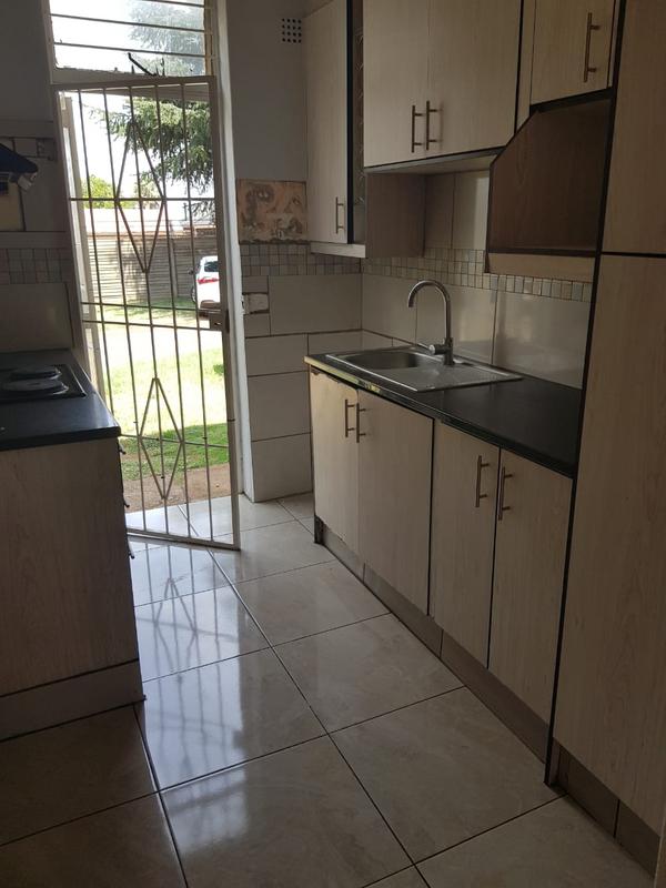 To Let 3 Bedroom Property for Rent in Groblerpark Gauteng