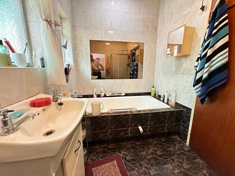 3 Bedroom Property for Sale in Mountain View Gauteng