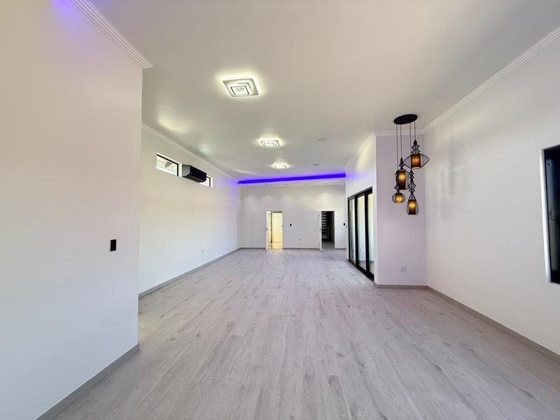 5 Bedroom Property for Sale in Blue Hills Equestrian Estate Gauteng