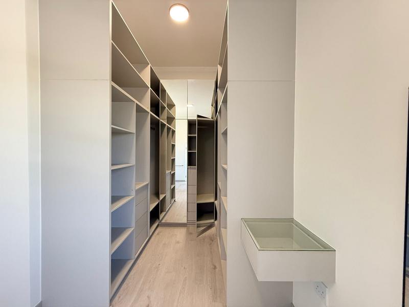 5 Bedroom Property for Sale in Blue Hills Equestrian Estate Gauteng