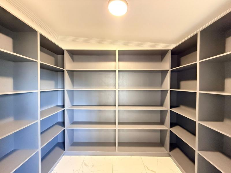 5 Bedroom Property for Sale in Blue Hills Equestrian Estate Gauteng