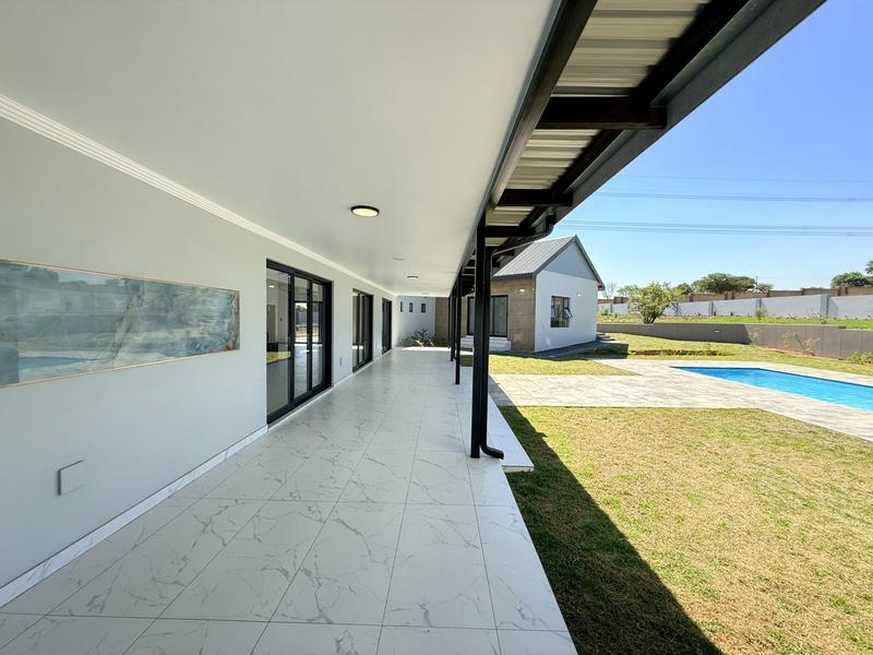 5 Bedroom Property for Sale in Blue Hills Equestrian Estate Gauteng