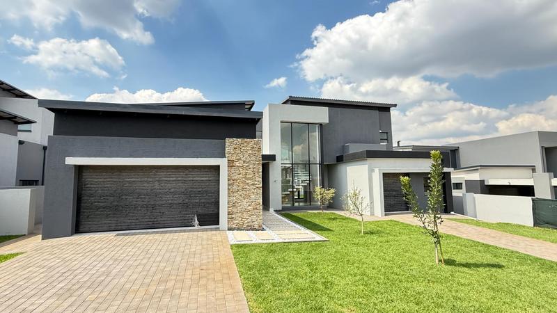 5 Bedroom Property for Sale in Midstream Heights Gauteng