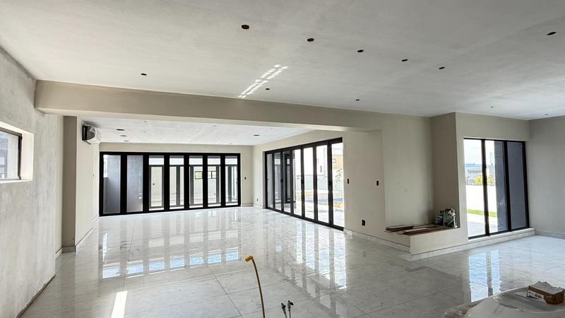 5 Bedroom Property for Sale in Midstream Heights Gauteng