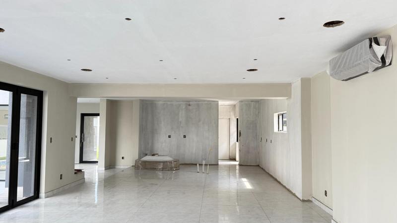 5 Bedroom Property for Sale in Midstream Heights Gauteng