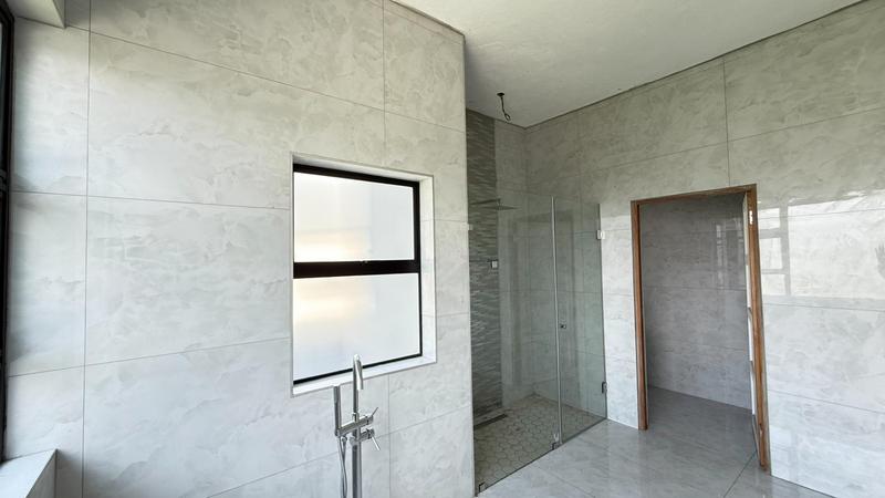 5 Bedroom Property for Sale in Midstream Heights Gauteng