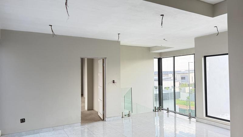 5 Bedroom Property for Sale in Midstream Heights Gauteng