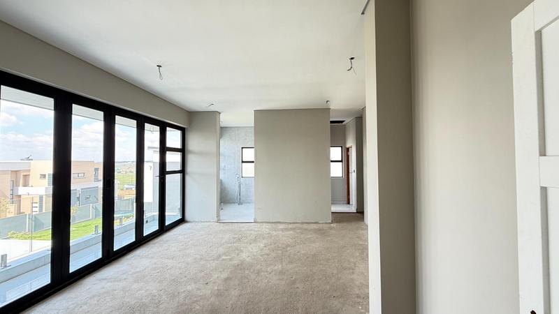 5 Bedroom Property for Sale in Midstream Heights Gauteng