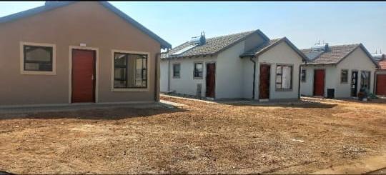 2 Bedroom Property for Sale in Klippoortjie Gauteng
