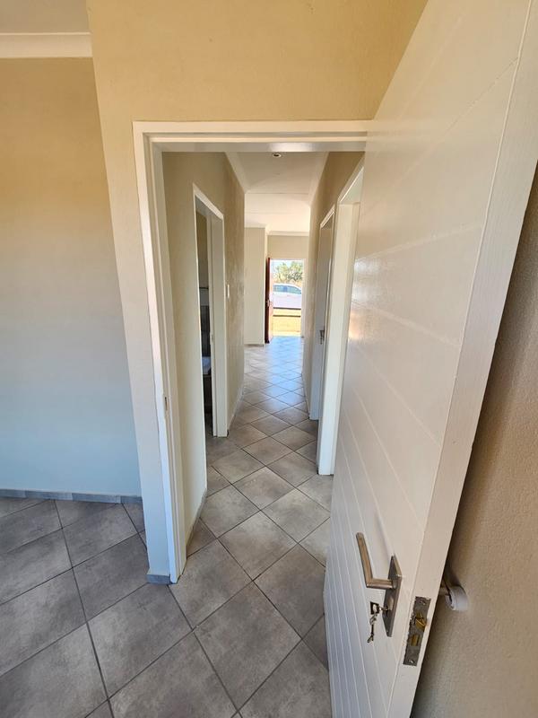 2 Bedroom Property for Sale in Klippoortjie Gauteng